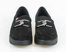 Czarne buty loafersy ze srebrnym grubym łańcuszkiem na lekkiej platformie SERGIO LEONE - MODA SANOK