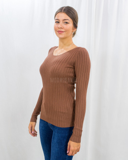 Damski uniwersalny sweterek z prążkowanego materiału w kolorze ciepłego brązu z okrągłym dekoltem Vanessa - MODA SANOK