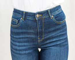 Obcisłe damskie jeansy do kostki z wysokim stanem skinny fit CROSS JEANS - MODA SANOK