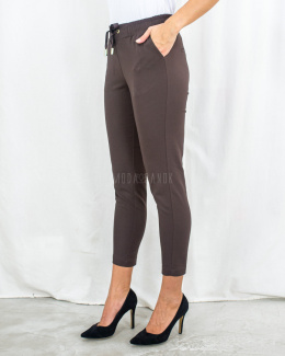 Oryginalne spodnie LAVINIA damskie wiązane na gumce eleganckie - brązowe model 2 - Moda Sanok