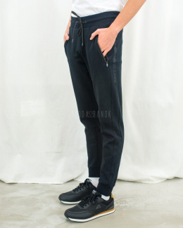 Spodnie VOLCANO dresy męskie w czarnym kolorze z beżowym wykończeniem - MODA SANOK