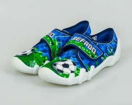 Chłopięce buciki pantofle niebiesko-zielone ze wzorem piłki nożnej zapinane na rzep - MODA SANOK