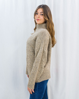 Ciepły damski sweter półgolf w kolorze jasnego beżu z domieszką wełny i moheru Susana - MODA SANOK