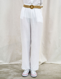 Białe muślinowe spodnie na gumie z kieszeniami i paskiem - MODA SANOK