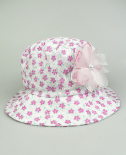 Biały kapelusz dziewczęcy w różowe małe kwiatuszki PAN PAN- MODA SANOK