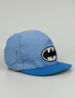 Chłopięca czapka z daszkiem i motywem Batmana w kolorze niebieskim PAN PAN - MODA SANOK