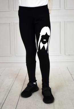 Czarne długie legginsy dziewczęce z motywem WEDNESDAY - PIK - MODA SANOK