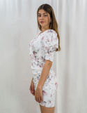 Elegancka krótka biała sukienka z jasnymi kwiatami KATNISS - MODA SANOK