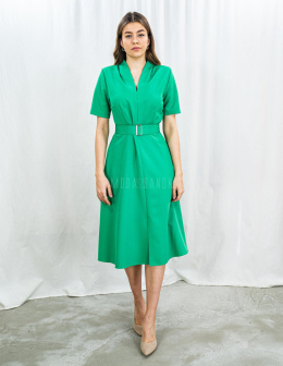 Elegancka prosta zielona sukienka z paskiem i kieszeniami ASD - MODA SANOK