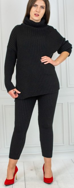 Ciepły komplet swetrowy ze spodniami czarny - Moda Sanok