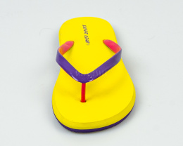 Japonki, klapki damskie na piankowej podeszwie w kolorze żółtym z gumową fioletową górą SUPER GEAR-MODA SANOK