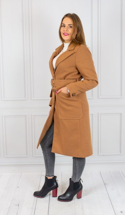 Damski płaszcz z ozdobną klamrą - butelkowa zieleń - Moda Sanok