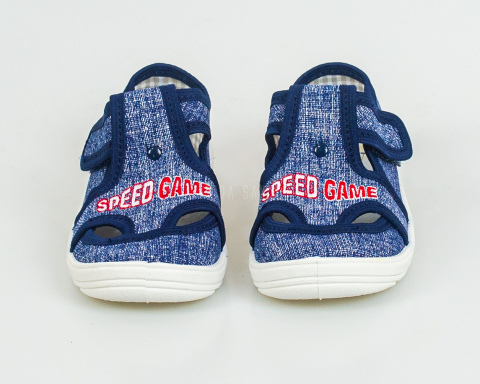 Dżinsowe pantofle chłopięce z czerwono-białym napisem "Speed Game" NAZO - MODA SANOK