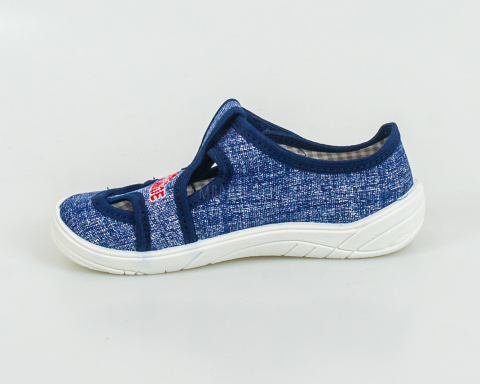 Dżinsowe pantofle chłopięce z czerwono-białym napisem "Speed Game" NAZO - MODA SANOK