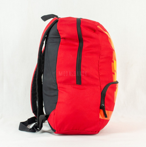 Plecak, szkolny, sportowy, miejski w kolorze czerwonym z dużym pomarańczowym logowaniem NIKE -MODA SANOK