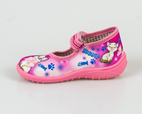 Różowe pantofle z białym kotkiem zapinane na rzepy dla dziewczynki NAZO - MODA SANOK