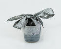 Szare pantofle dziewczęce sznurowane na wstążeczkę w białe kropki NAZO - MODA SANOK