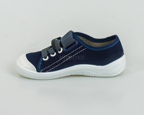 Chłopięce granatowe pantofle befado zapinane na rzep z białymi podeszwami - MODA SANOK