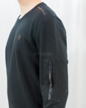 Bluza VOLCANO męska bawełniana w kolorze czarnym zakładana przez głowę z kieszenią na ramieniu - MODA SANOK