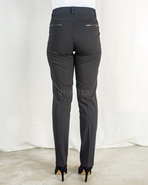 Czarne klasyczne eleganckie damskie spodnie w kant MTM - MODA SANOK