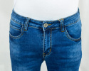 Męskie spodnie jeansy M. SARA w kolorze niebieskim z efektem przetarcia na kolanach - MODA SANOK