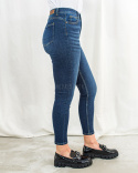 Obcisłe damskie jeansy do kostki z wysokim stanem skinny fit CROSS JEANS - MODA SANOK