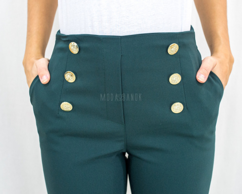 Spodnie BB eleganckie z gumką w pasie i dwurzędowymi złotymi guzikami w kolorze butelkowej zieleni - MODA SANOK
