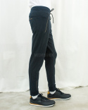 Spodnie VOLCANO dresy męskie w czarnym kolorze z beżowym wykończeniem - MODA SANOK