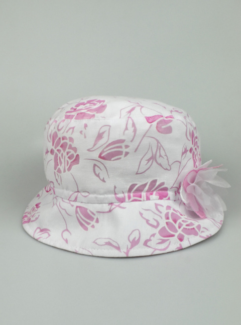 Biały kapelusz dziewczęcy w duże jasno różowe kwiatki PAN PAN - MODA SANOK