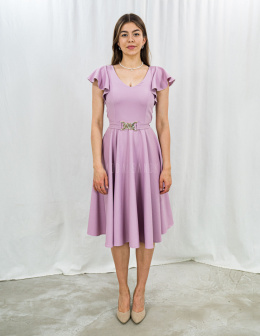 Elegancka sukienka w odcieniu fioletu z ozdobnym łańcuchem PINK LATTE - MODA SANOK