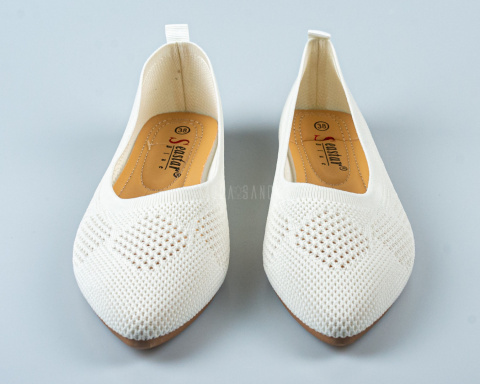 Baleriny w kolorze białym damskie ażurowe na płaskiej podeszwie i migdałowym noskiem SEASTAR -MODA SANOK