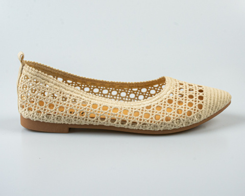 Beżowe ażurowe baleriny damskie na płaskiej podeszwie z noskiem w szpic SEASTAR -MODA SANOK