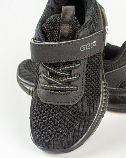 Buty sportowe dziewczęce czarne lekkie zapinane na rzep - MODA SANOK