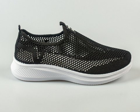 Buty sportowe wsuwane letnie siatkowe tenisówki w kolorze czarnym SEASTAR - MODA SANOK