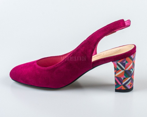 Damskie fuksjowe  zamszowe czółenka na kolorowym słupkowym obcasie z odkrytą piętą  Sergio  Leone - MODA SANOK