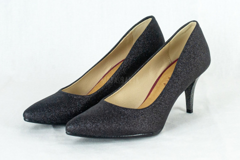 Klasyczne czarne czółenka szpilki na niskim obcasie z brokatowym połyskiem FOR-BUT-MODA SANOK