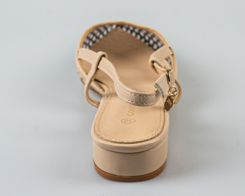 Sandały, czółenka damskie z ażurowy zdobieniem w kolorze beżowym z odkrytą piętą GOODIN-MODA SANOK