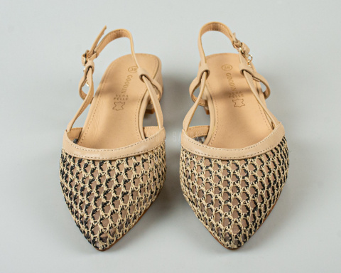 Sandały, czółenka damskie z ażurowy zdobieniem w kolorze beżowym z odkrytą piętą GOODIN-MODA SANOK