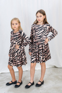 Sukienka welurowa z długim rękawem dla dziewczynki DONATA-MODA SANOK