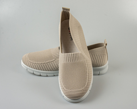 Tenisówki, półbuty damskie w kolorze beżowym , tekstylne, wsuwane, lekkie, ażurowe SEASTAR  - MODA SANOK