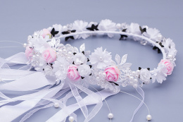 Wianek biało różowy z perełkami i kryształkami MODA SANOK