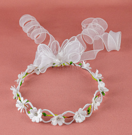 Wianek komunijny subtelny, delikatny z białymi kwiatuszkami z cyrkonią oraz z szyfonową wstążką - MODA SANOK