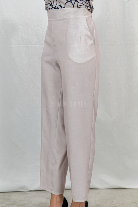 Beżowo granatowy elegancki damski komplet zwiewny, lekki spodnie + bluzka ERICO - MODA SANOK