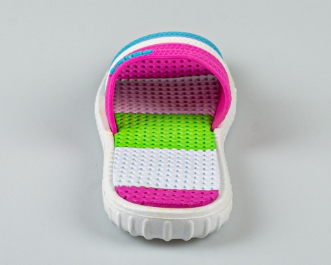 Dziecięce kolorowe klapki na basen - MODA SANOK