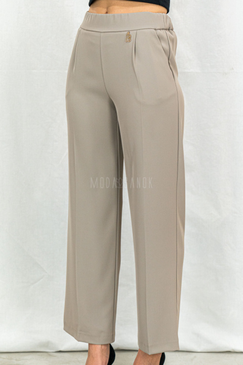 Eleganckie ciemno beżowe spodnie damskie BARTON proste lejące w kant z gumą w pasie - MODA SANOK