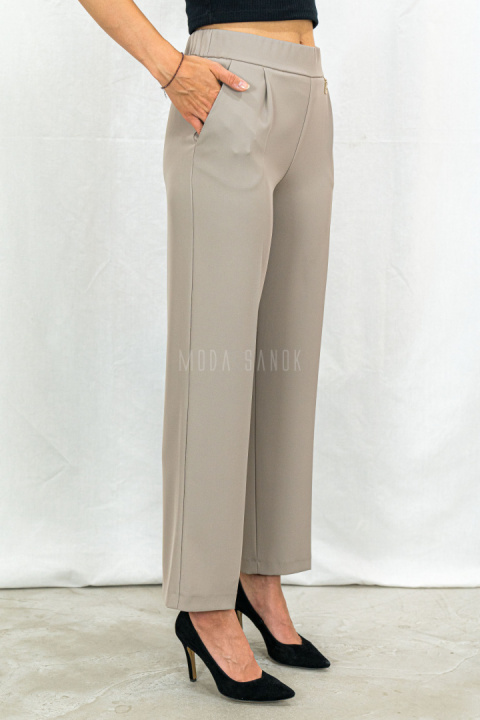 Eleganckie ciemno beżowe spodnie damskie BARTON proste lejące w kant z gumą w pasie - MODA SANOK