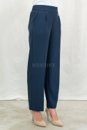 Eleganckie granatowe spodnie damskie BARTON proste lejące w kant z gumą w pasie - MODA SANOK