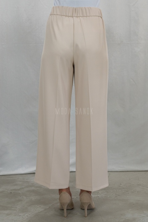 Eleganckie jasno beżowe spodnie damskie BARTON proste lejące w kant z gumą w pasie - MODA SANOK
