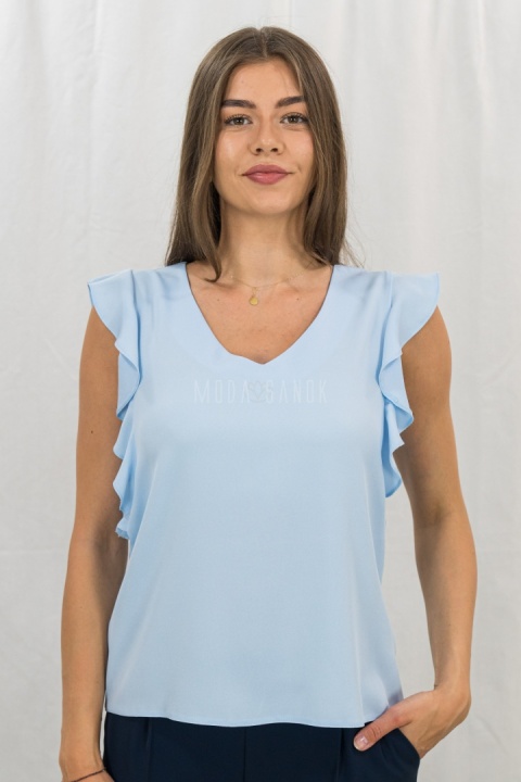 Jednokolorowa elegancka bluzka damska w kolorze błękitu z motylkowym rękawem i dekoltem w serek PUR-PURA - MODA SANOK