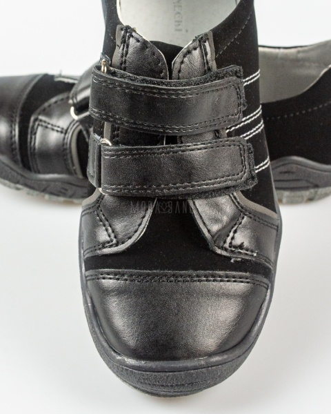 Półbuty chłopięce czarne na rzepy KORNECKI - MODA SANOK